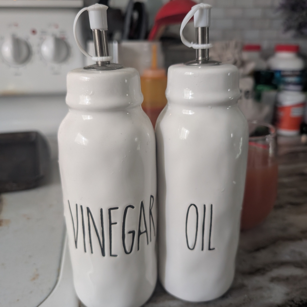 White Vinegar and Oil Dispenser Set